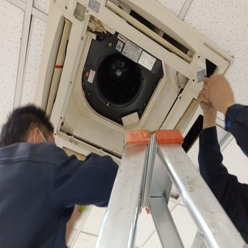 东莞近半中央空调吹脏气